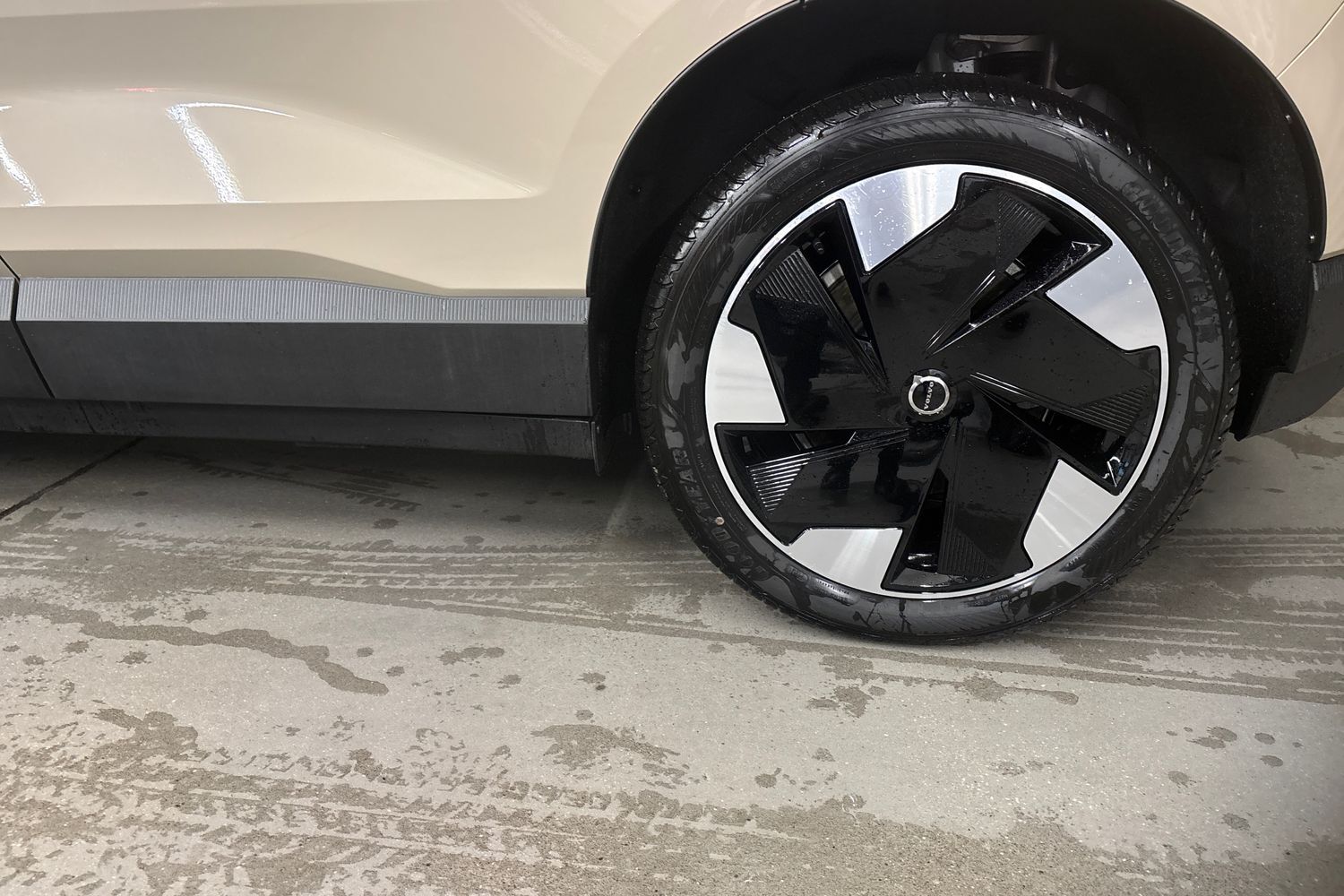 Volvo EX30 vaihtoauto