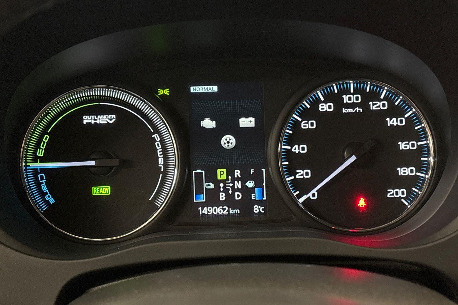 Mitsubishi Outlander PHEV vaihtoauto