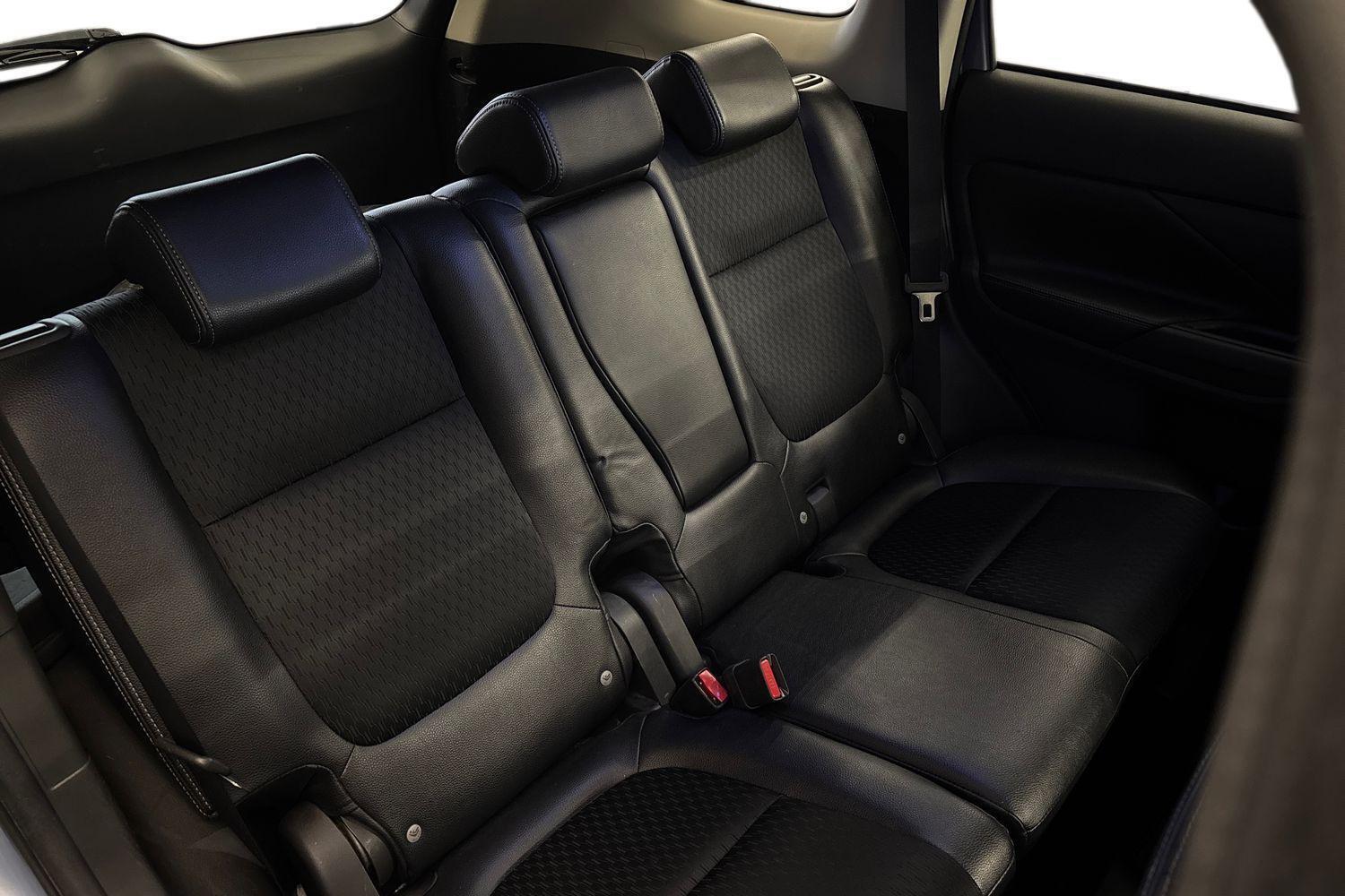 Mitsubishi Outlander PHEV vaihtoauto