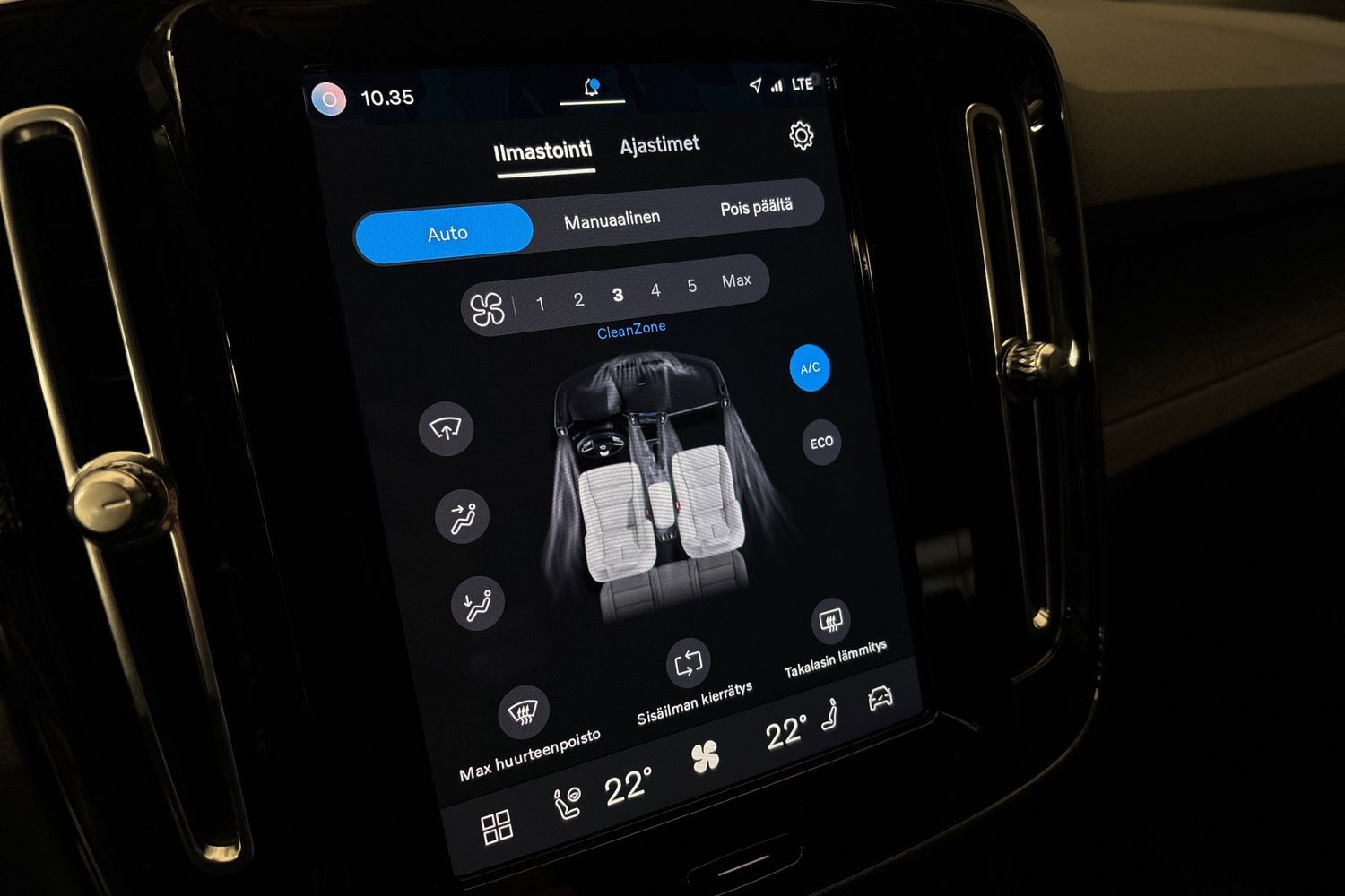 Volvo XC40 vaihtoauto
