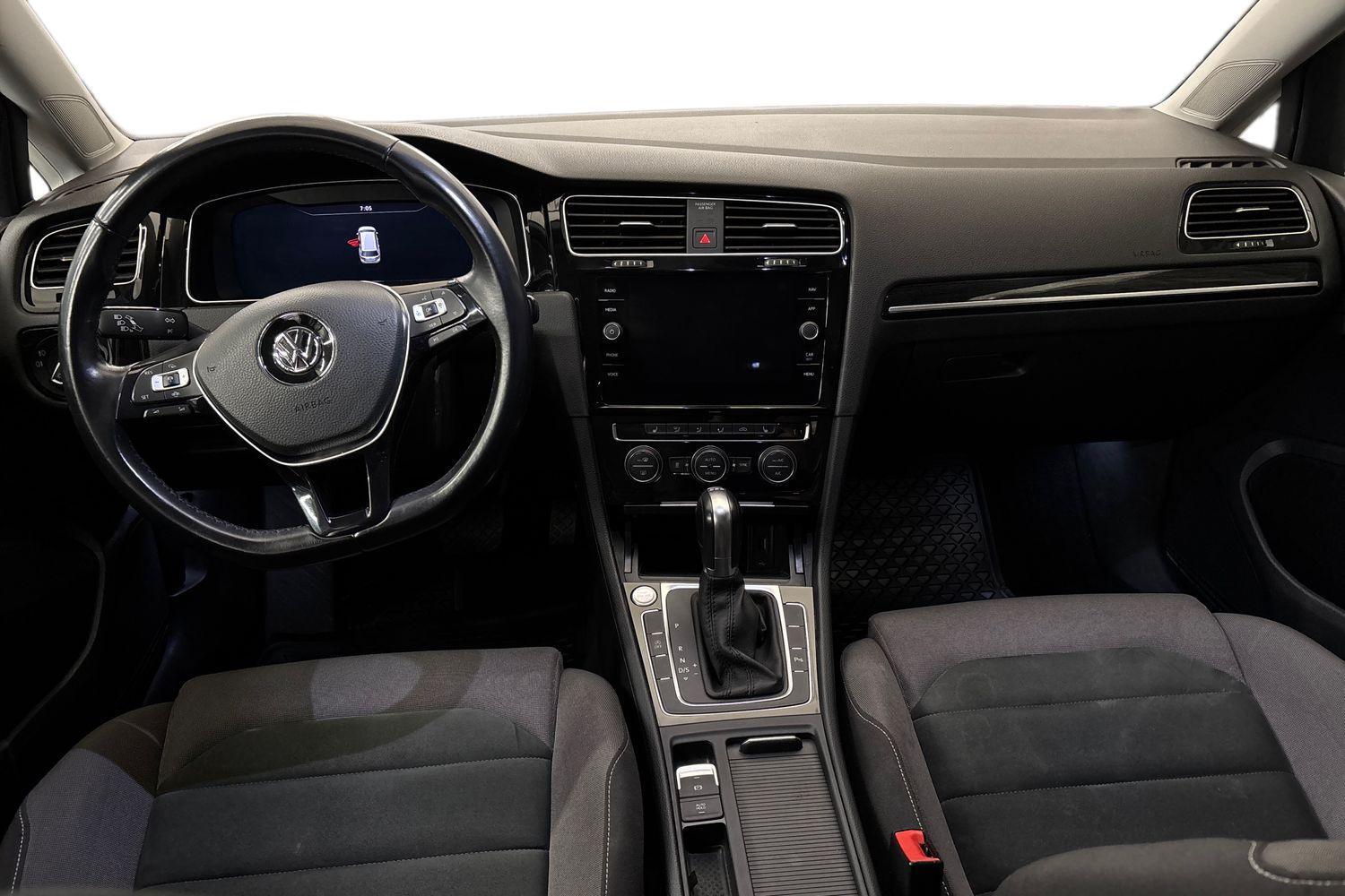 Volkswagen Golf vaihtoauto