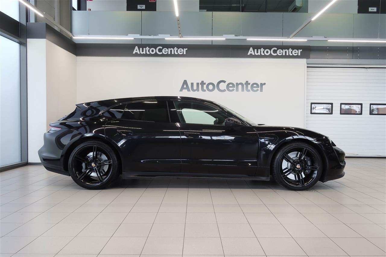 Porsche Taycan vaihtoauto