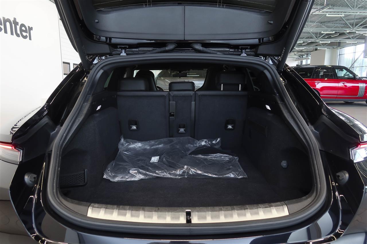 Porsche Taycan vaihtoauto