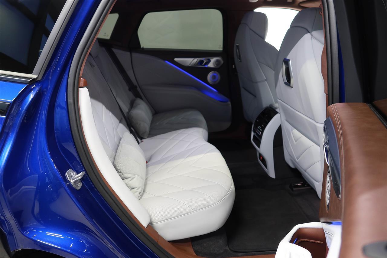 BMW XM vaihtoauto