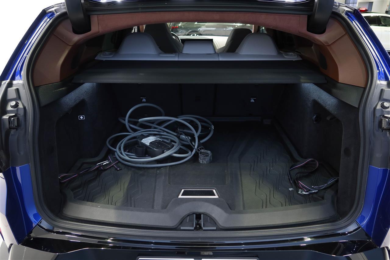 BMW XM vaihtoauto
