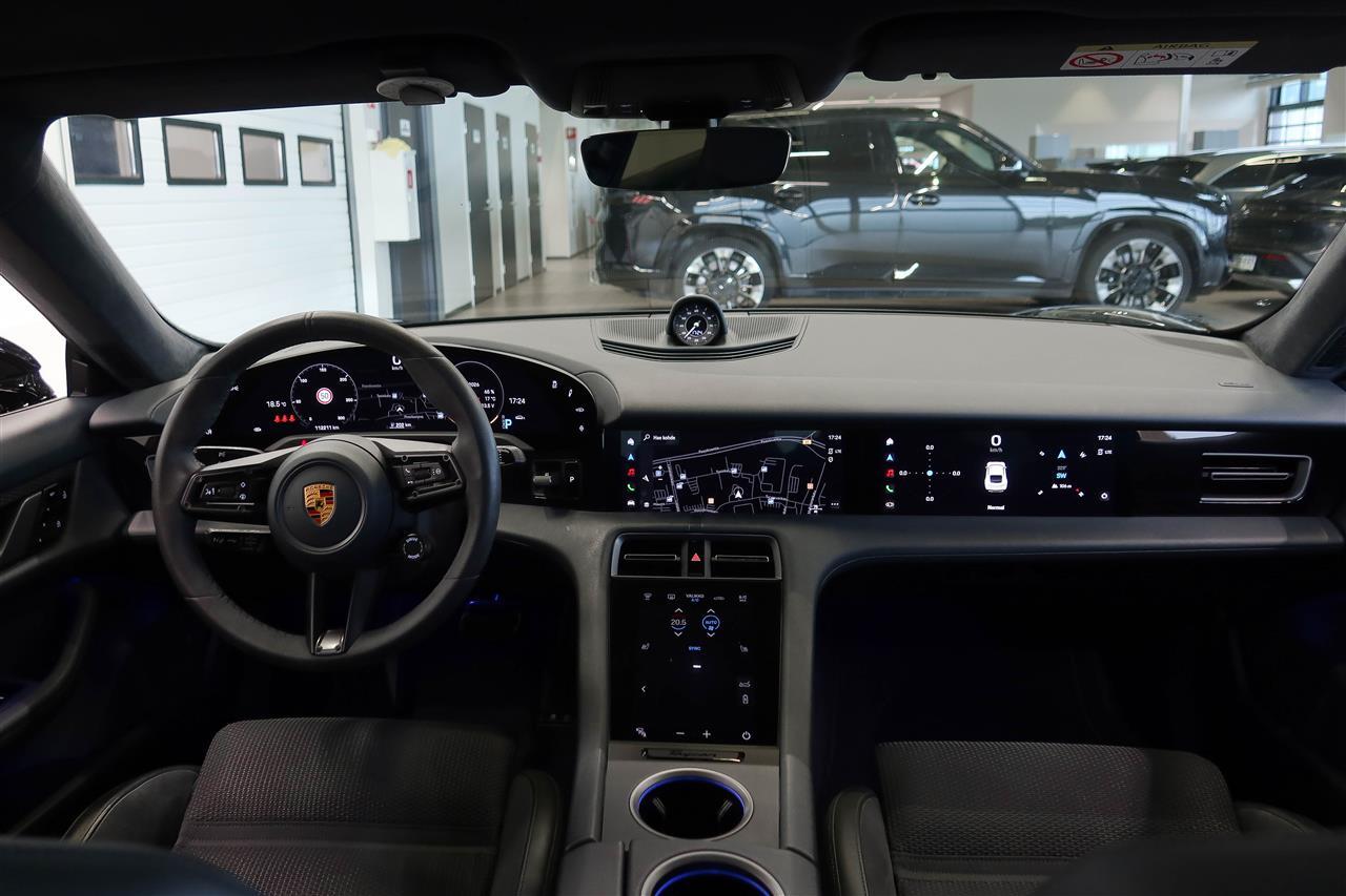 Porsche Taycan vaihtoauto