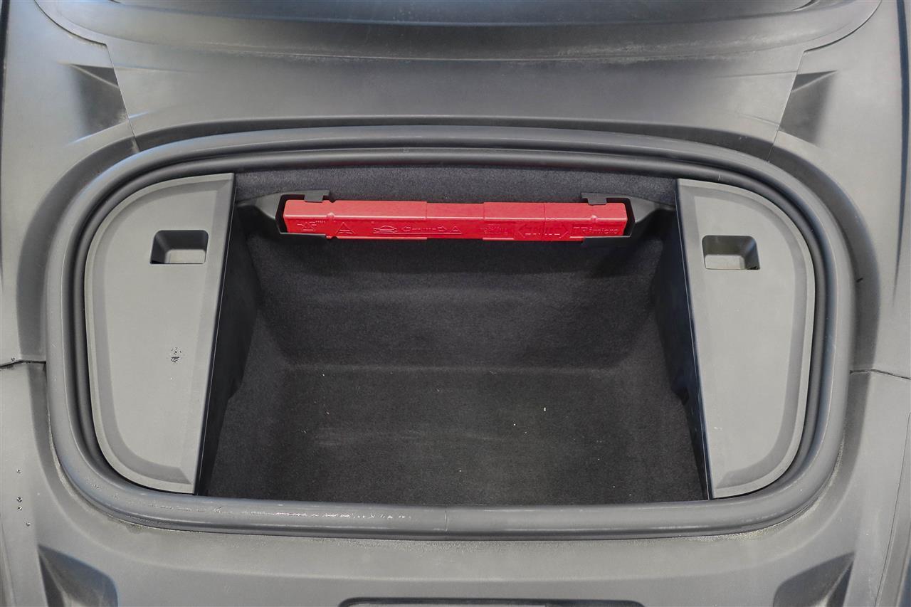 Porsche Taycan vaihtoauto