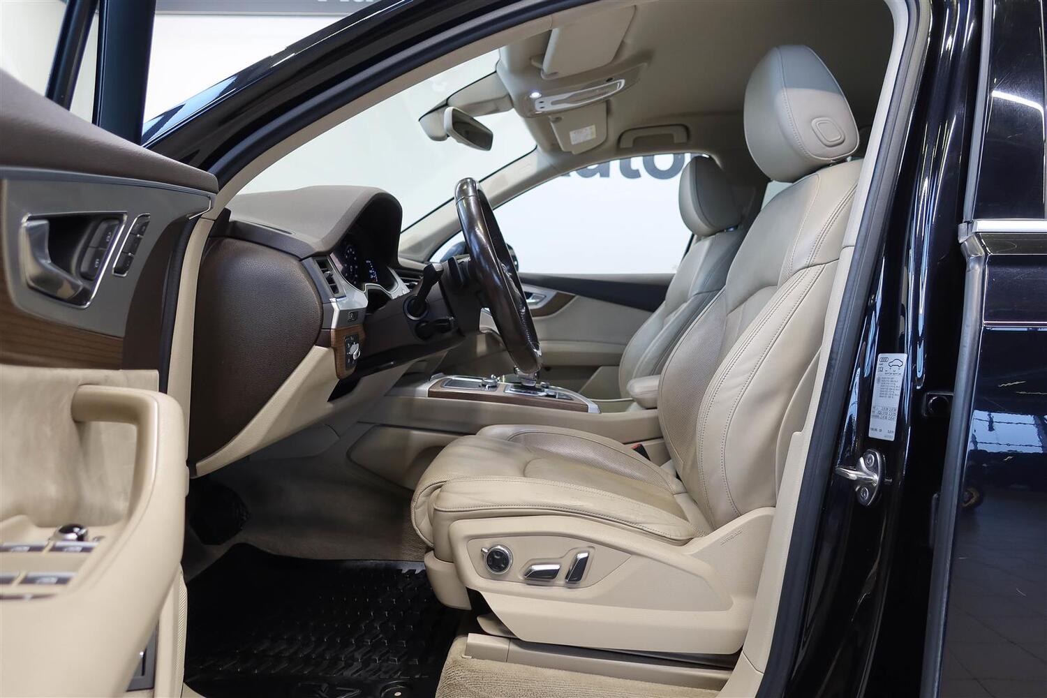 Audi Q7 vaihtoauto