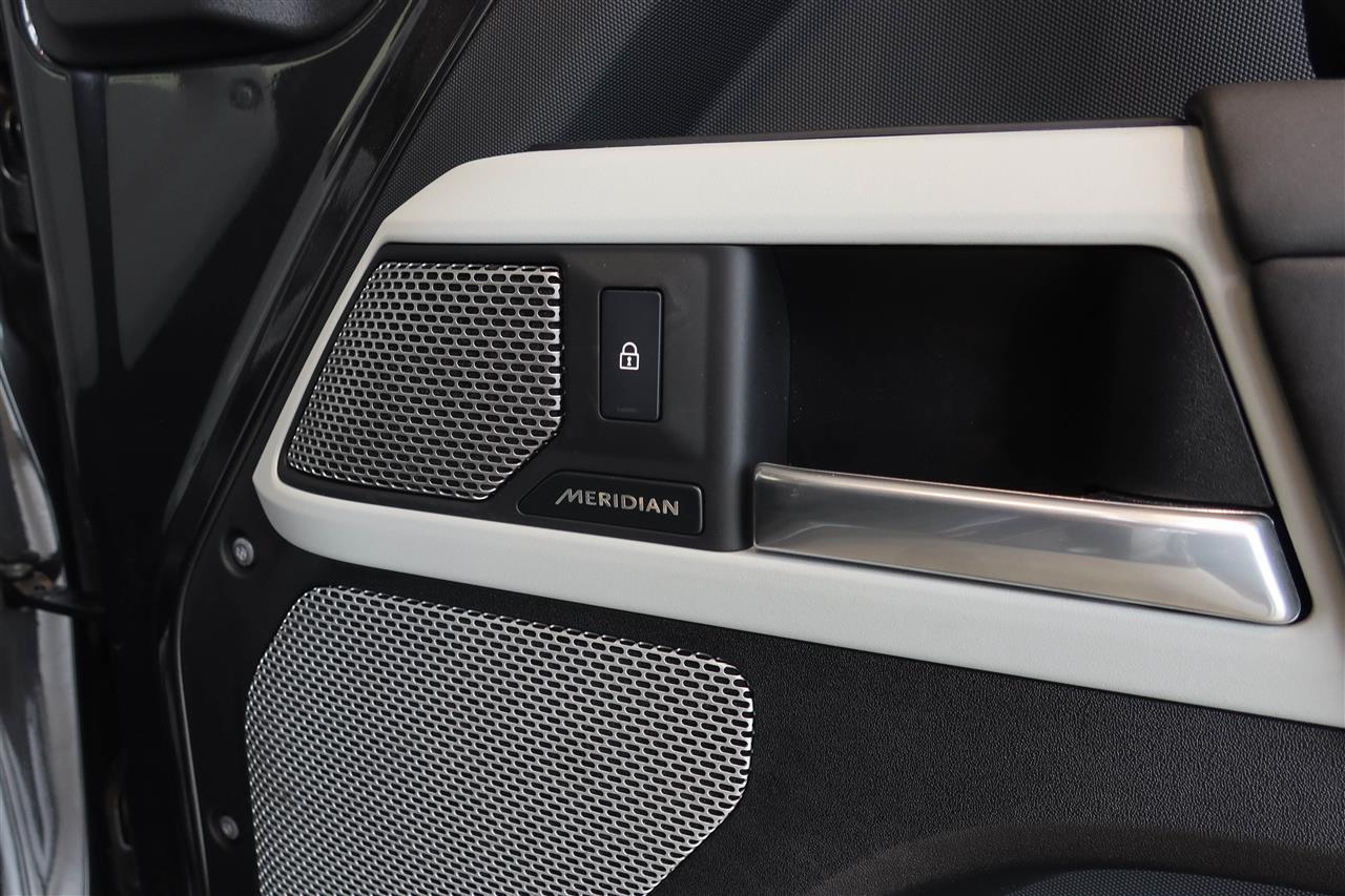 Land Rover Defender vaihtoauto