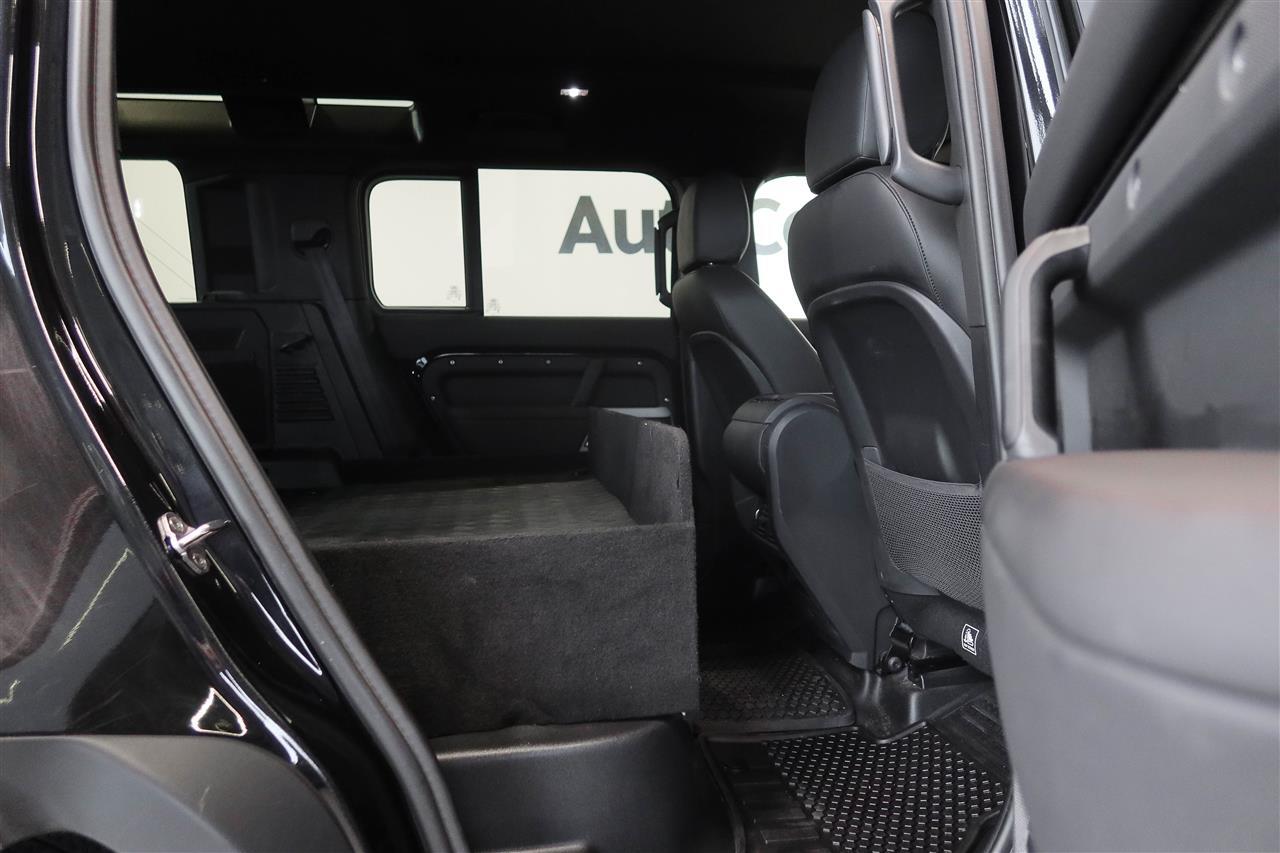 Land Rover Defender vaihtoauto