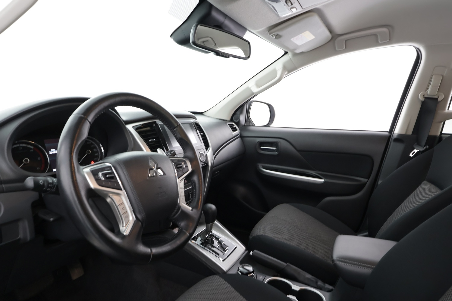 Mitsubishi L200 vaihtoauto