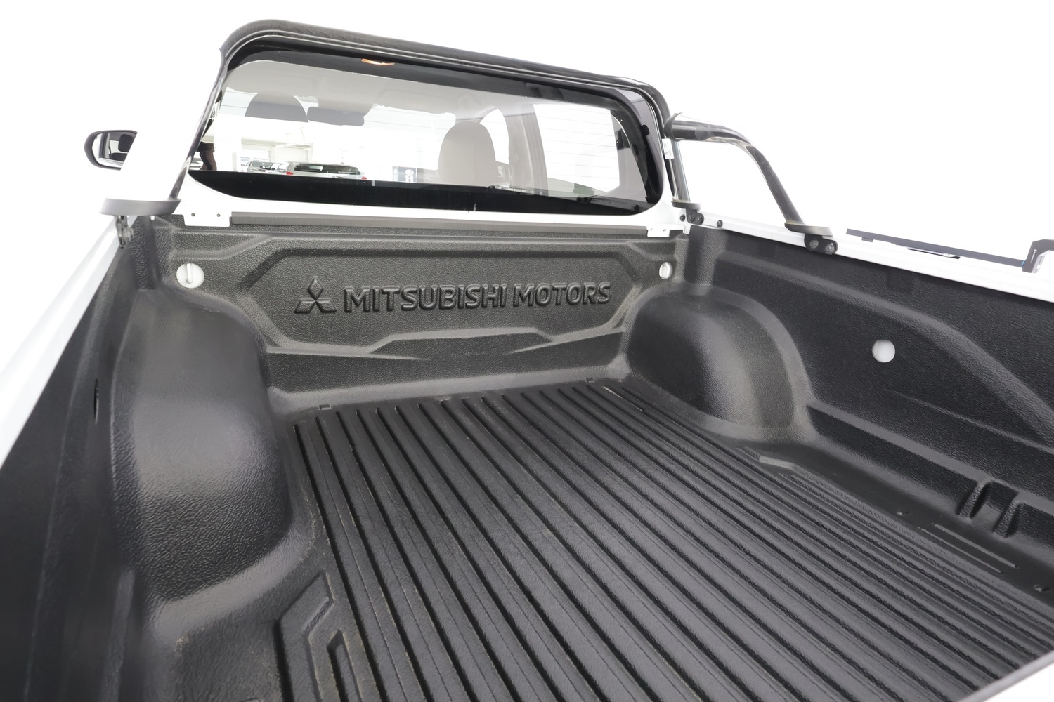 Mitsubishi L200 vaihtoauto