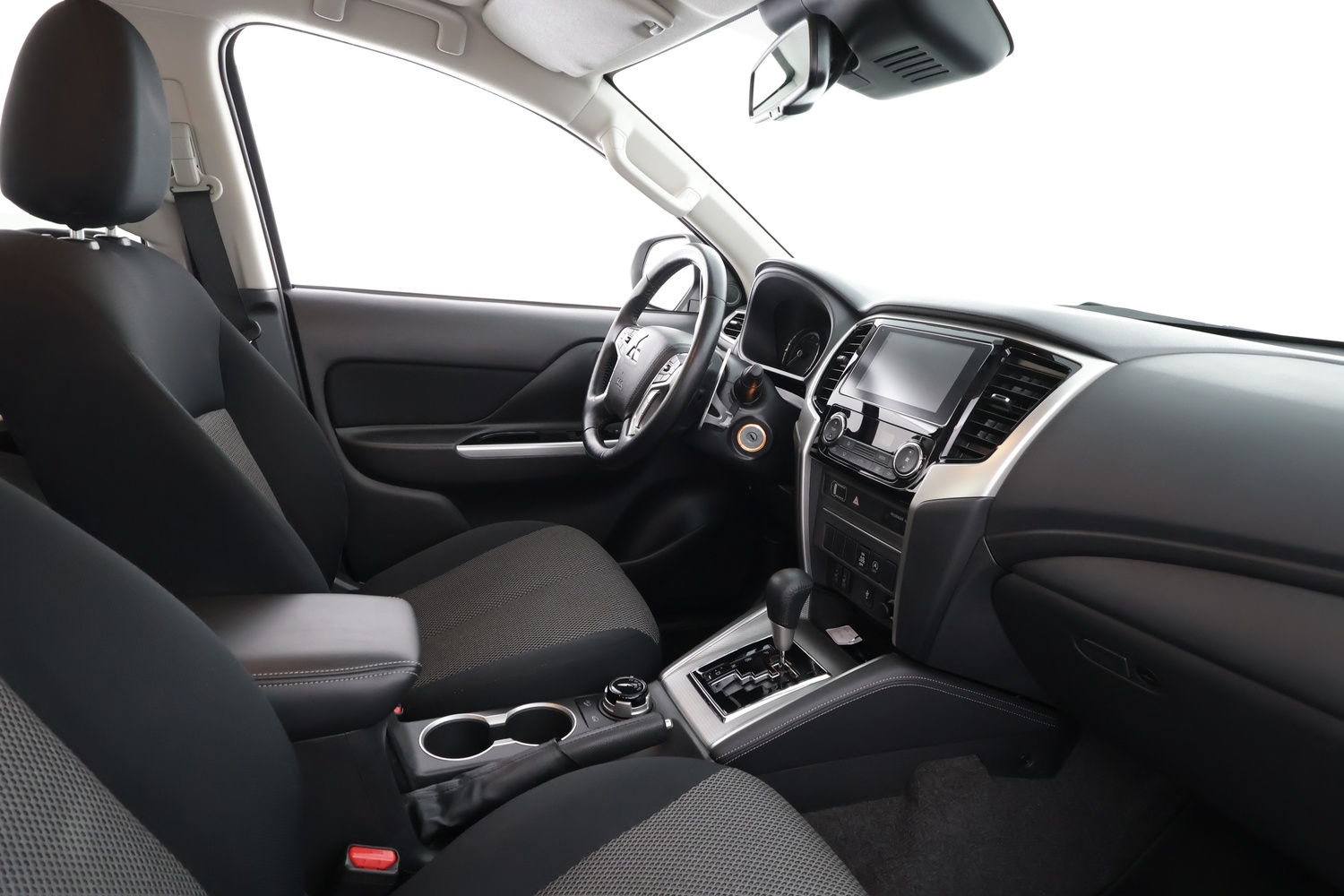 Mitsubishi L200 vaihtoauto