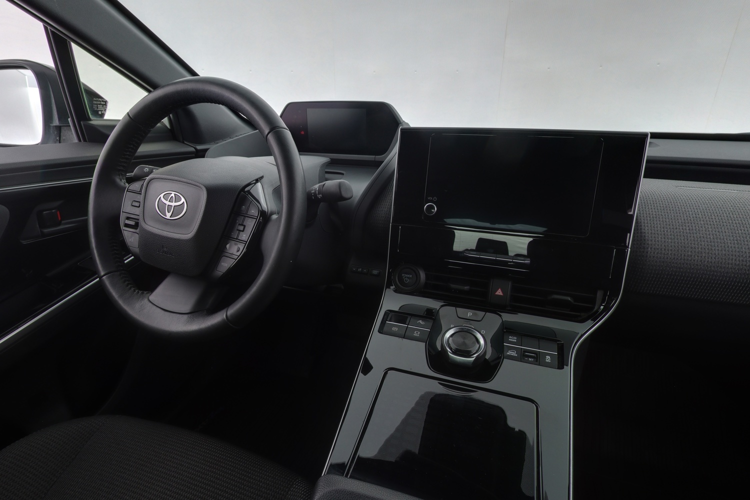 Toyota bZ4X vaihtoauto