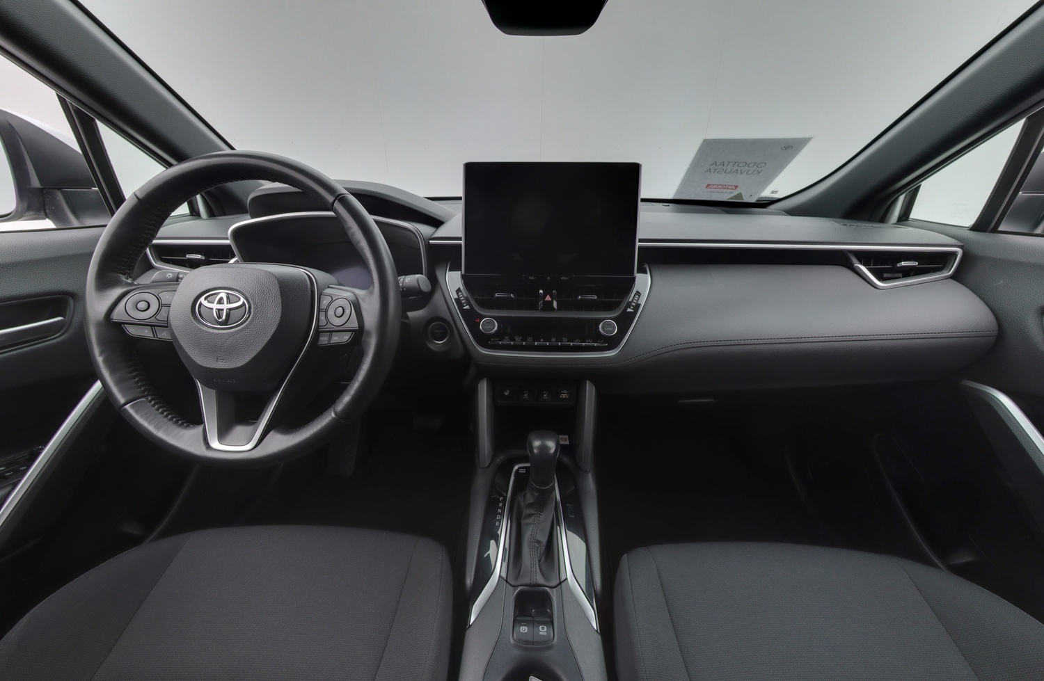 Toyota Corolla Cross vaihtoauto
