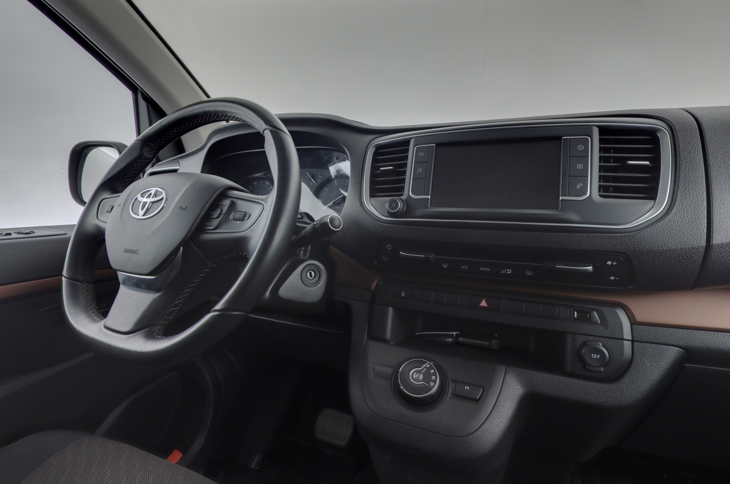Toyota Proace Verso vaihtoauto