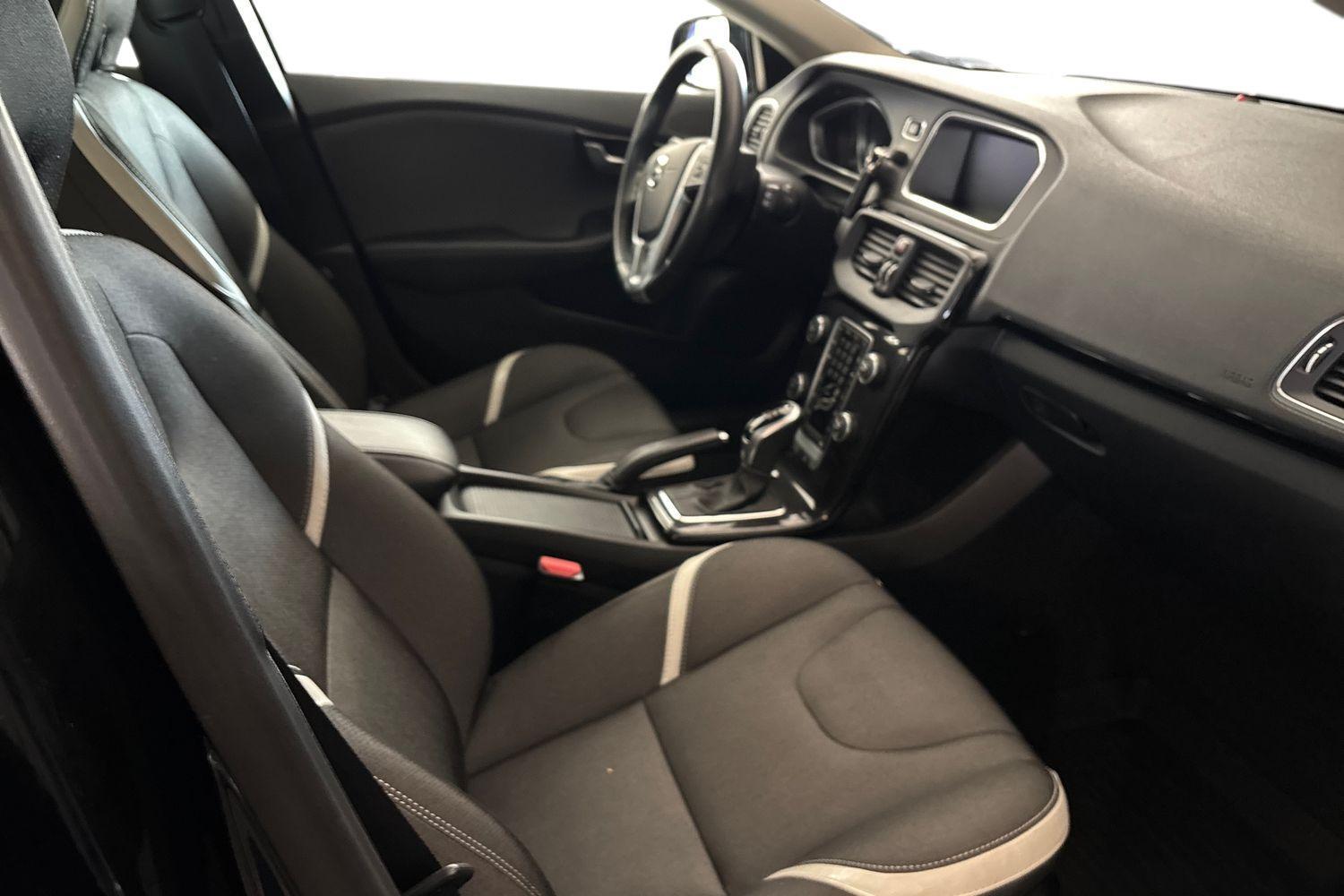 Volvo V40 vaihtoauto