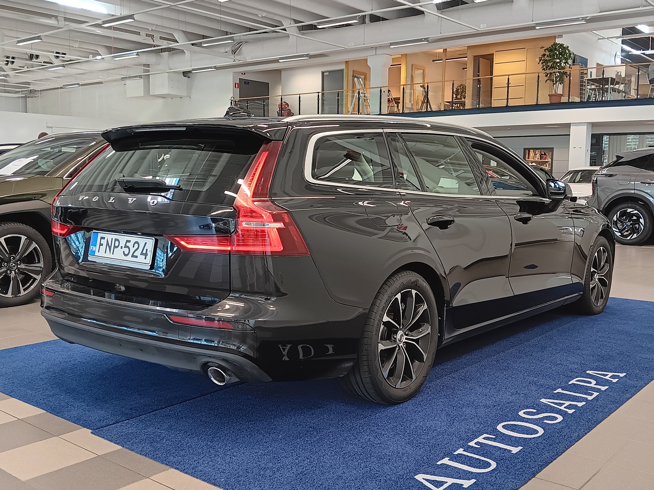 Volvo V60 vaihtoauto