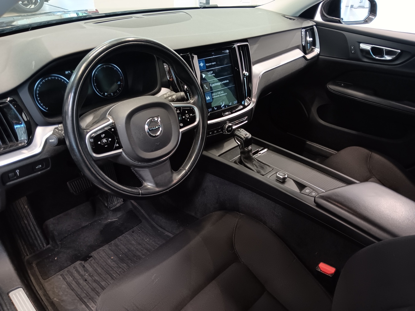 Volvo V60 vaihtoauto