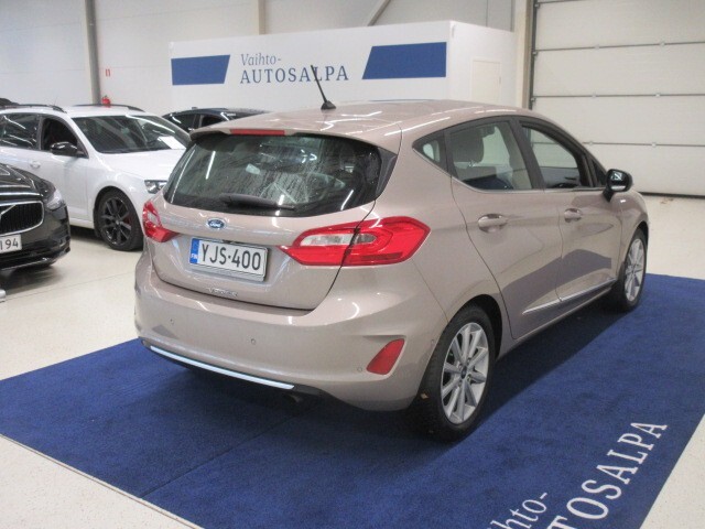 Ford Fiesta vaihtoauto