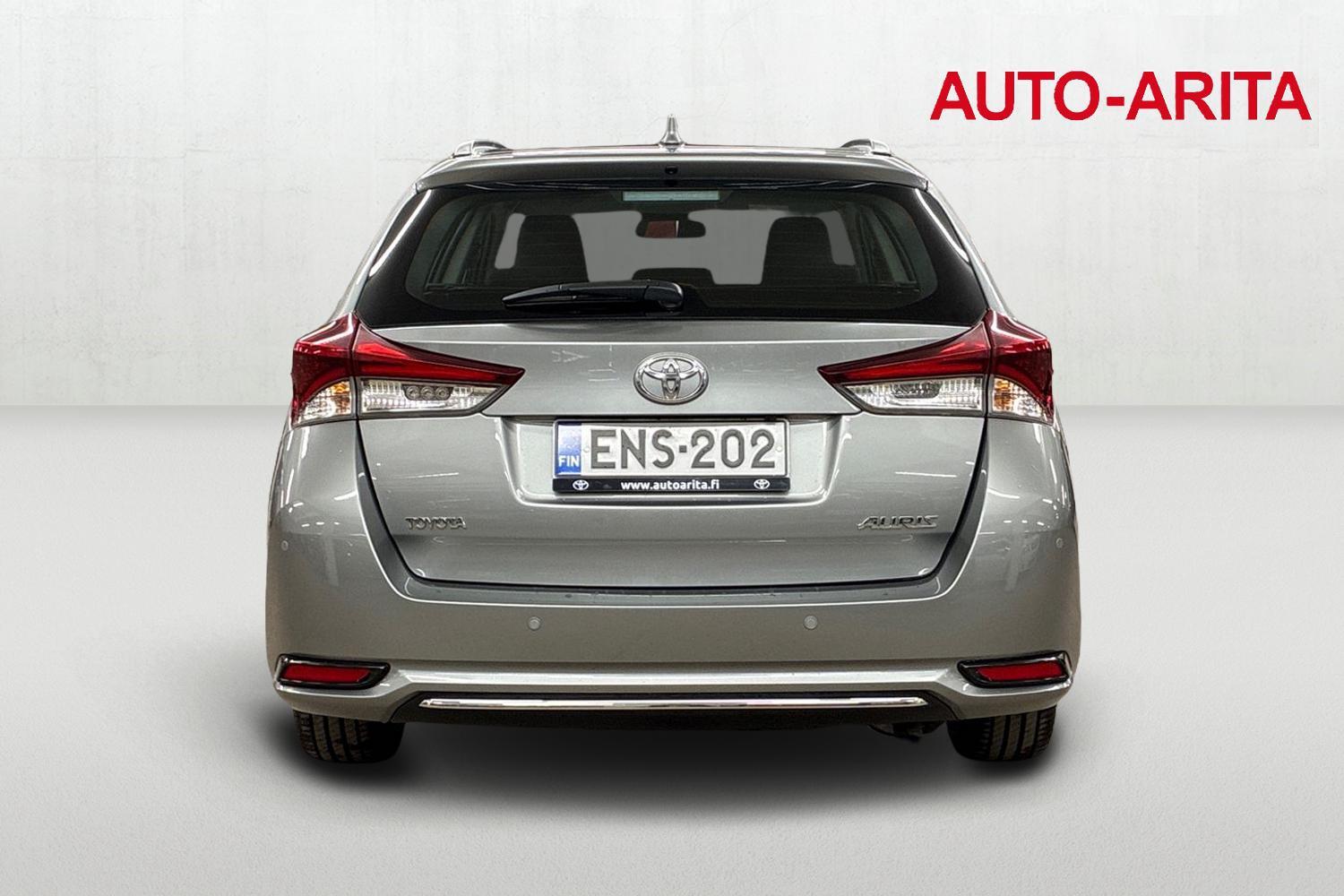 Toyota Auris vaihtoauto