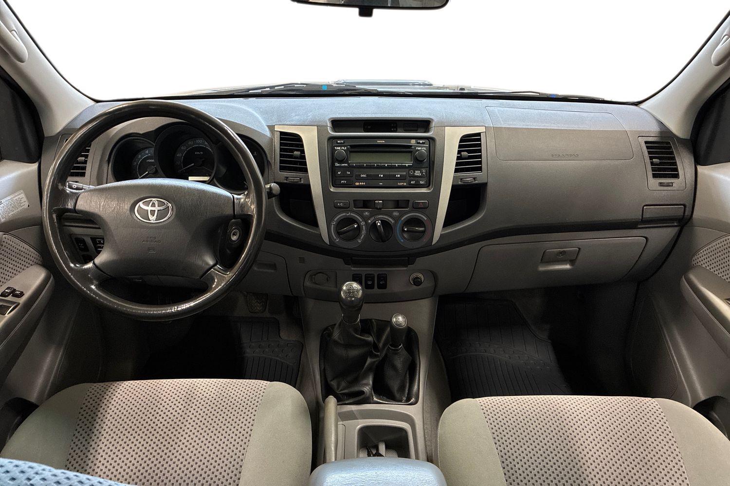 Toyota Hilux vaihtoauto