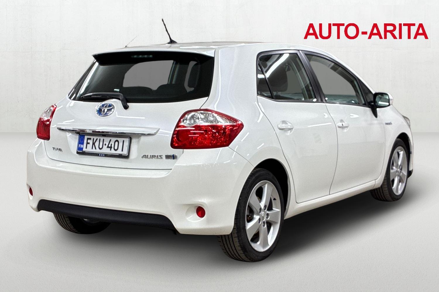 Toyota Auris vaihtoauto