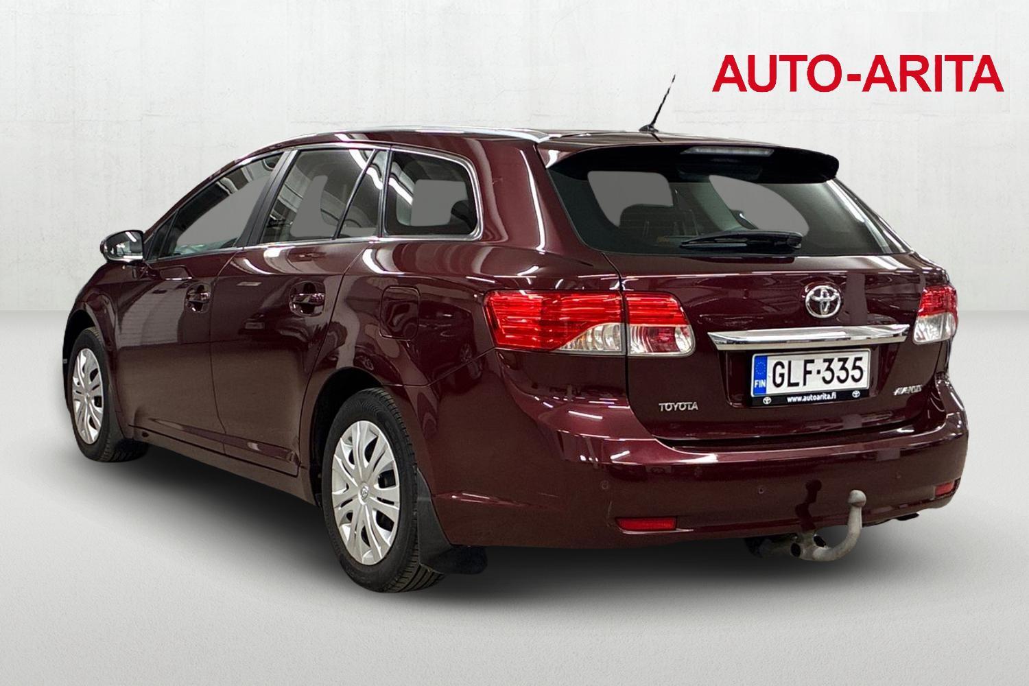 Toyota Avensis vaihtoauto