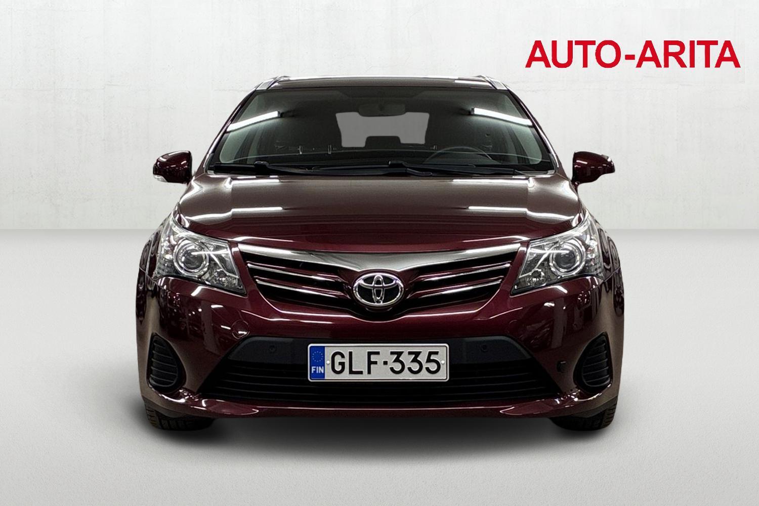Toyota Avensis vaihtoauto