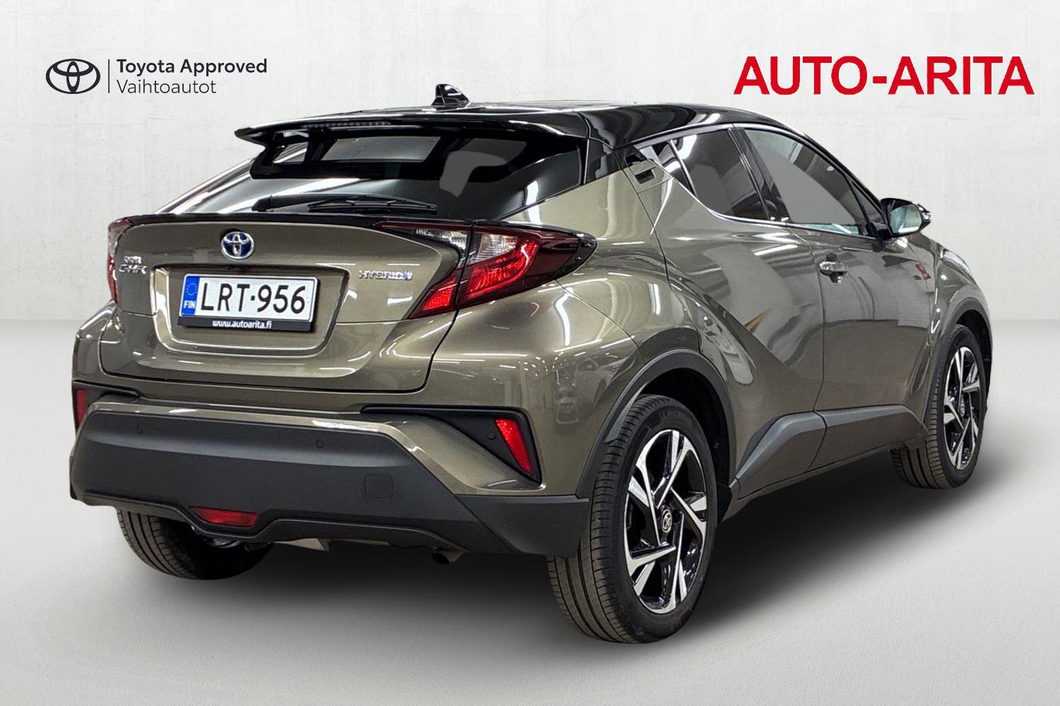Toyota C-HR vaihtoauto