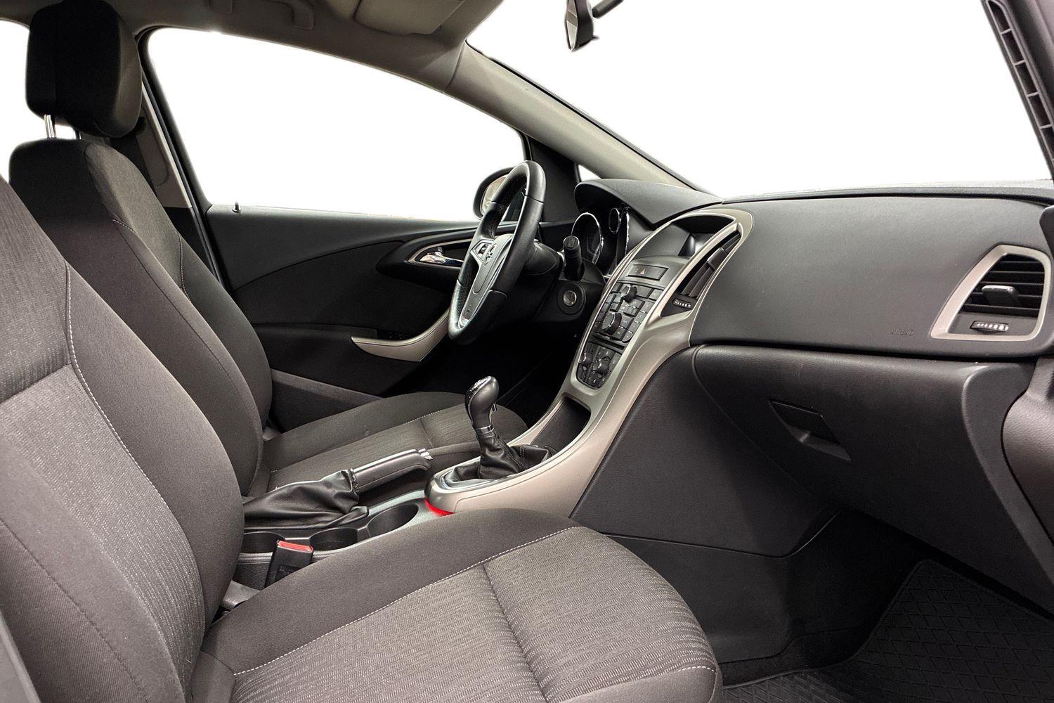 Opel Astra vaihtoauto