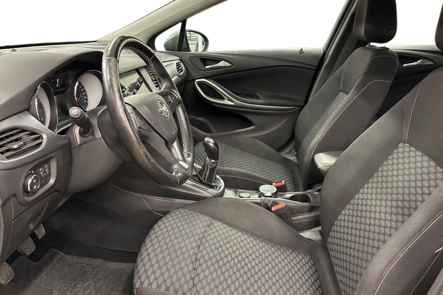 Opel Astra vaihtoauto