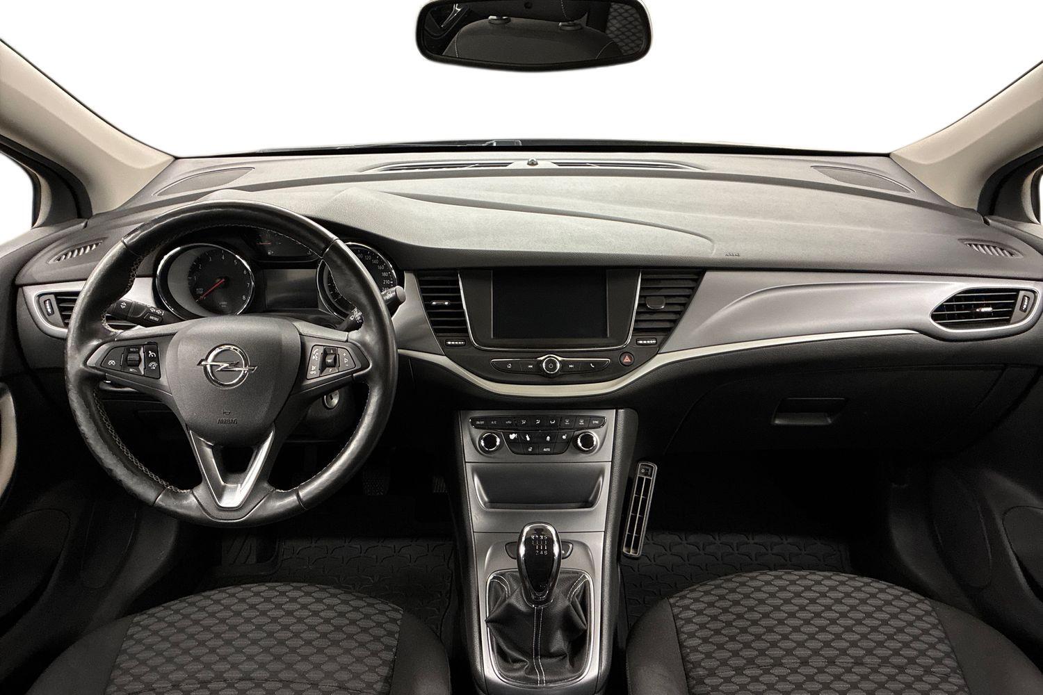 Opel Astra vaihtoauto