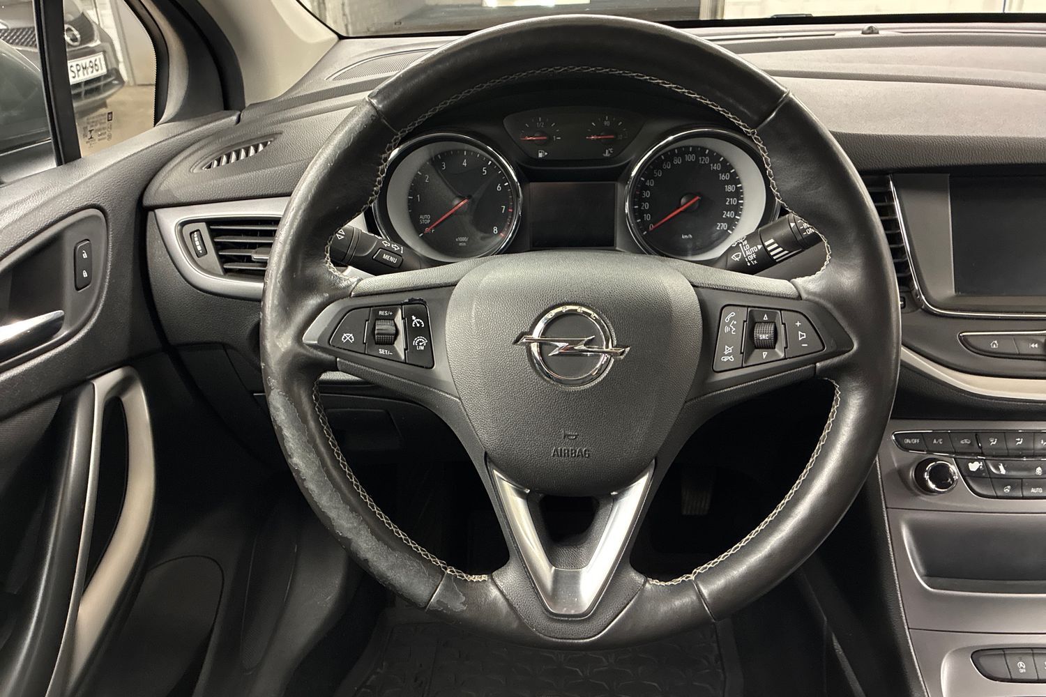 Opel Astra vaihtoauto