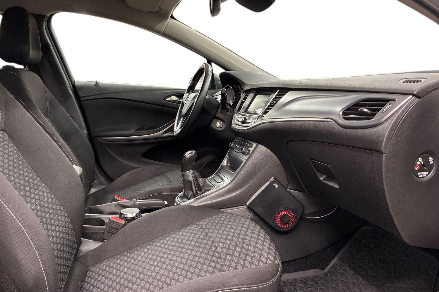 Opel Astra vaihtoauto