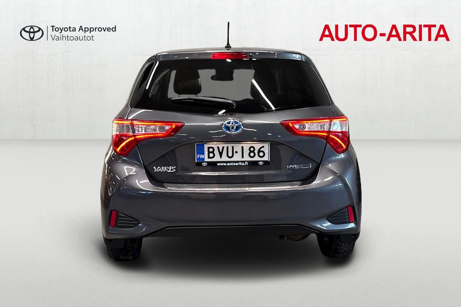Toyota Yaris vaihtoauto