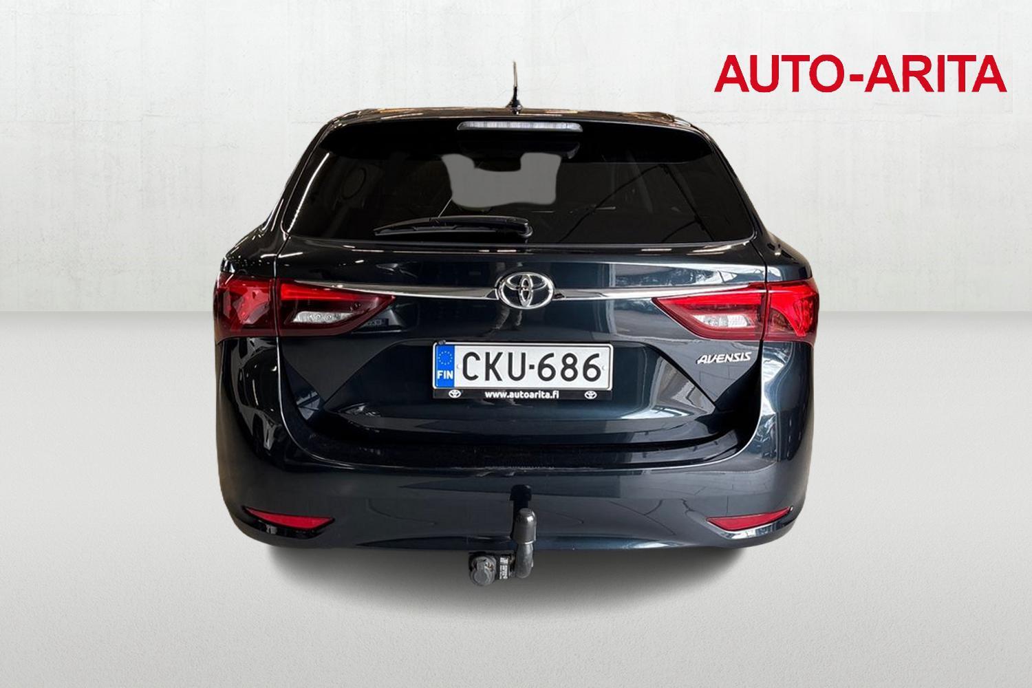 Toyota Avensis vaihtoauto