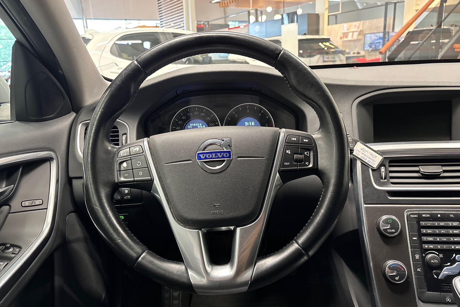 Volvo V60 vaihtoauto