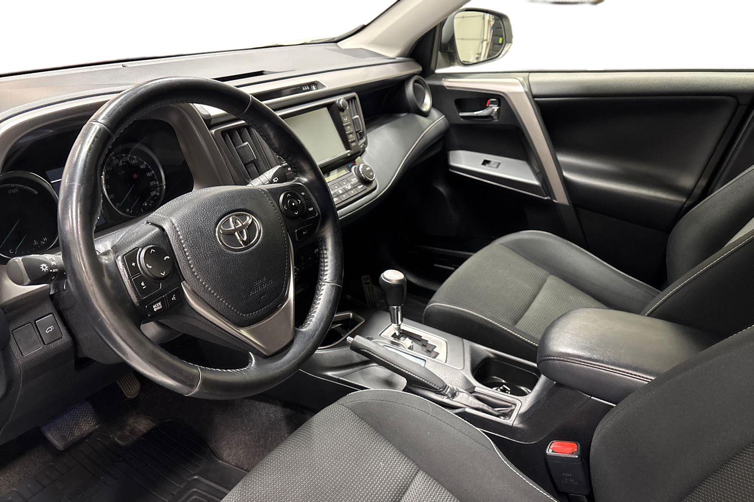 Toyota RAV4 vaihtoauto