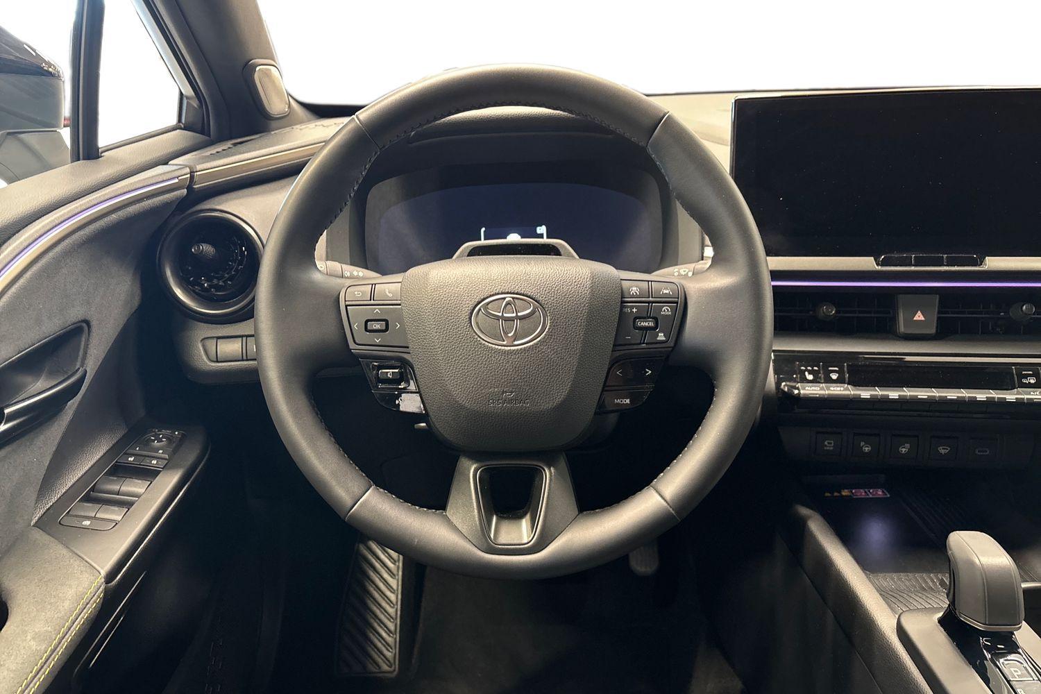Toyota C-HR vaihtoauto
