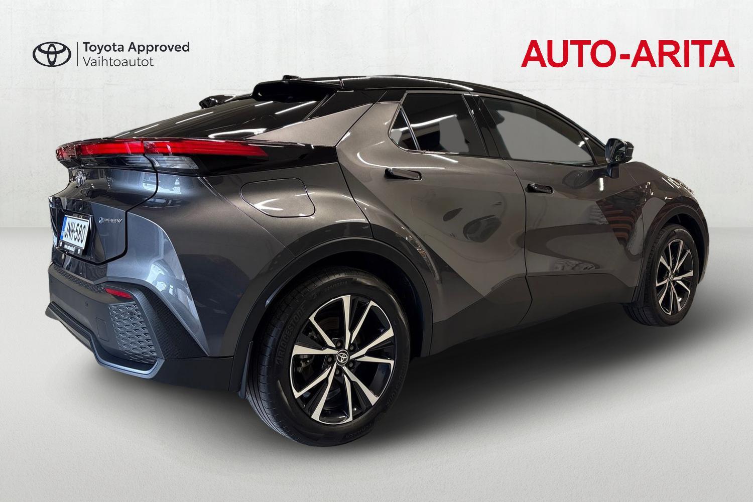 Toyota C-HR vaihtoauto
