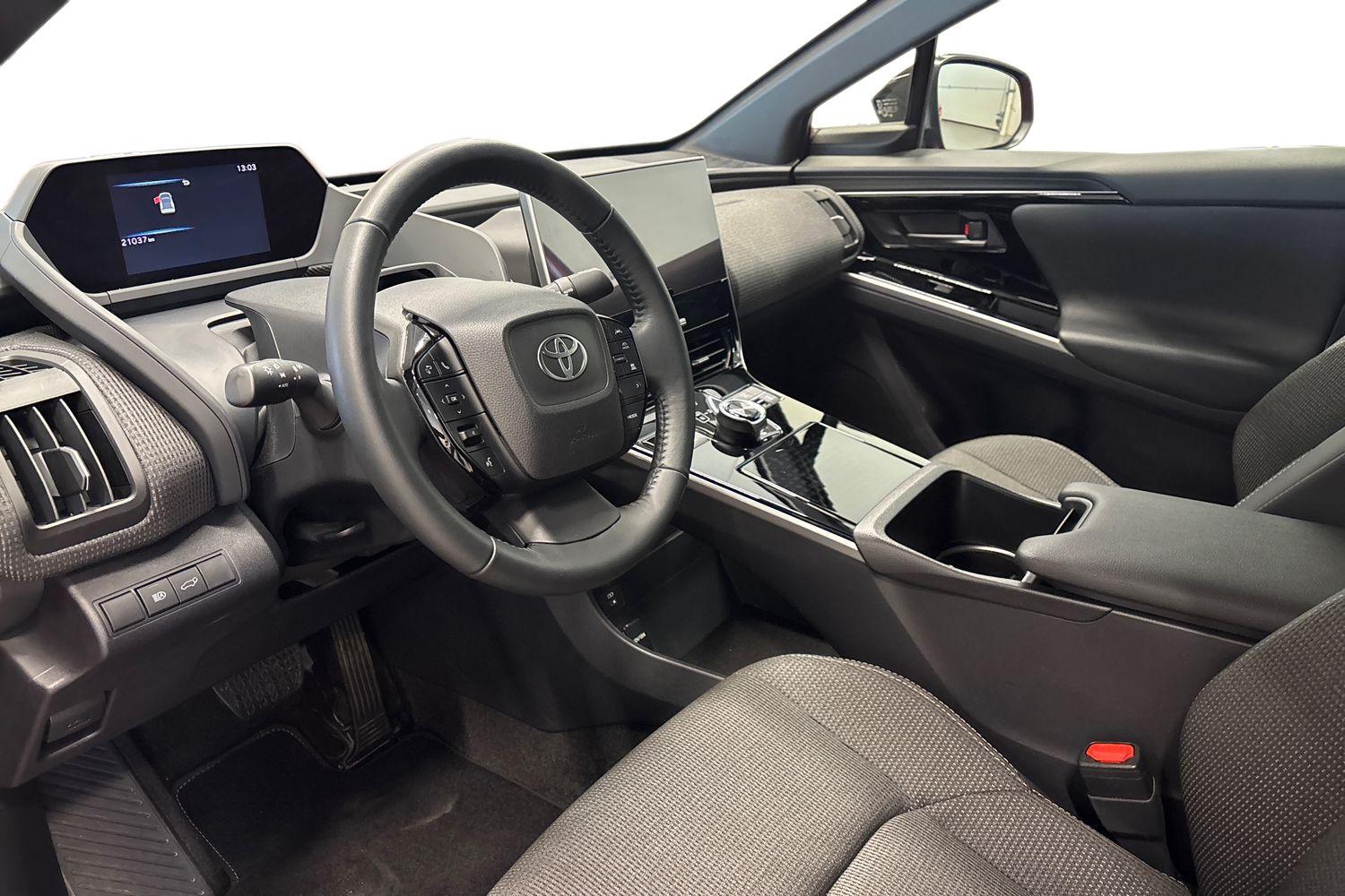 Toyota bZ4X vaihtoauto