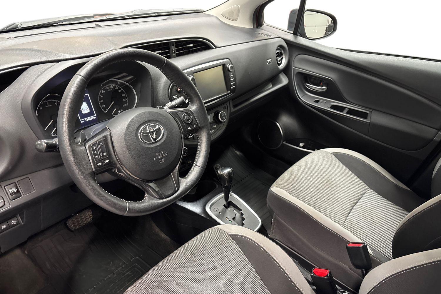 Toyota Yaris vaihtoauto