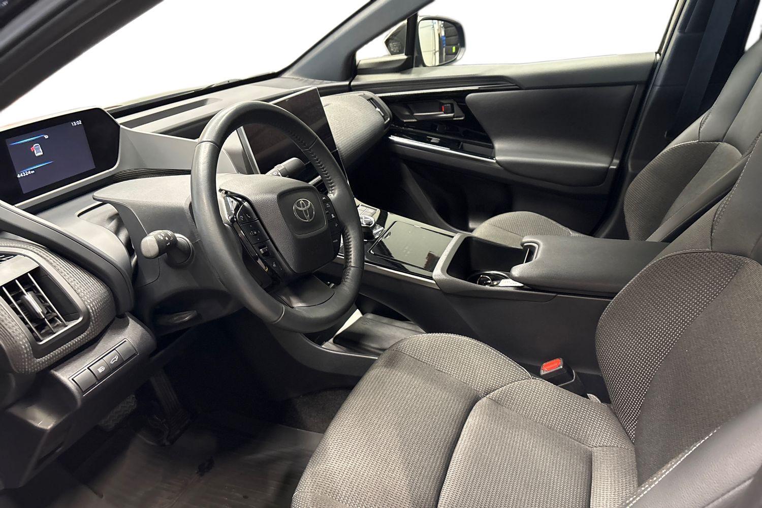 Toyota bZ4X vaihtoauto