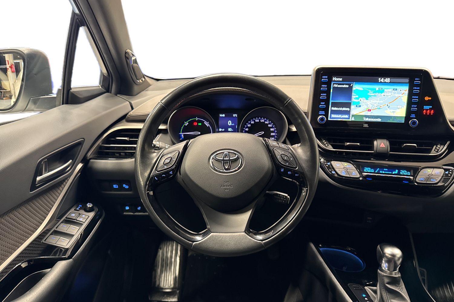 Toyota C-HR vaihtoauto