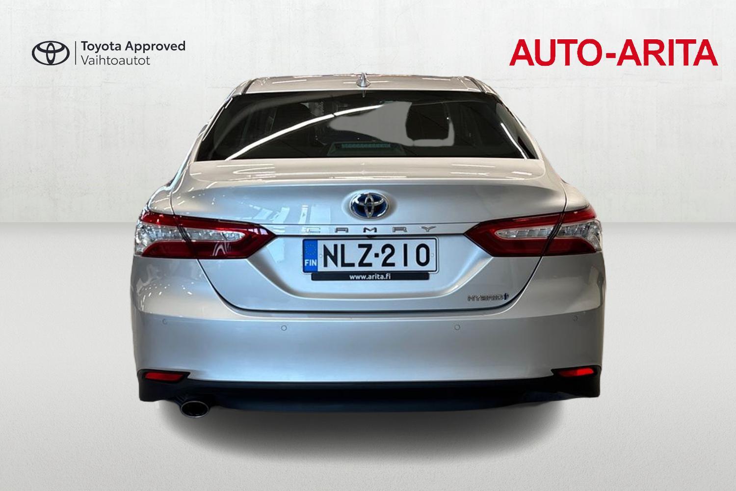 Toyota Camry vaihtoauto