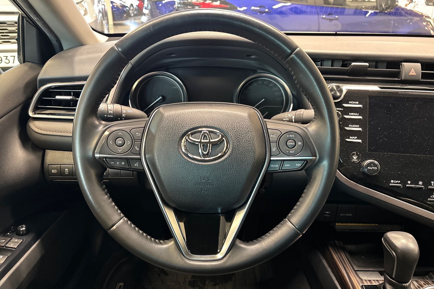 Toyota Camry vaihtoauto