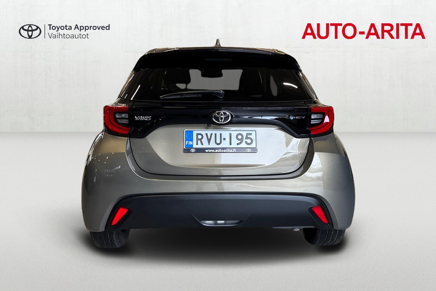 Toyota Yaris vaihtoauto