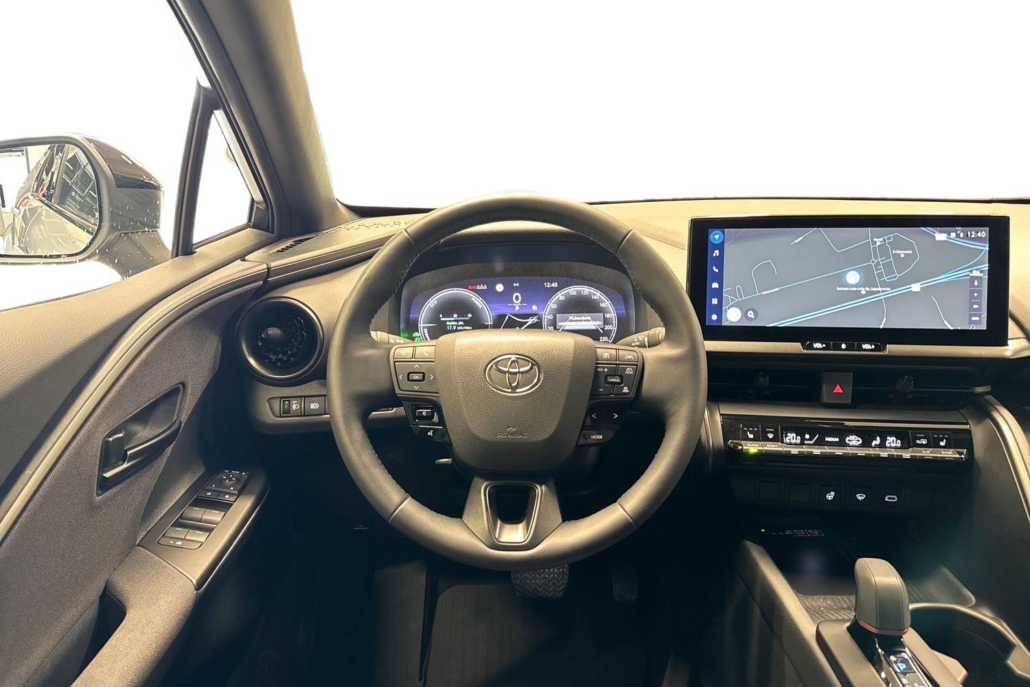 Toyota C-HR vaihtoauto