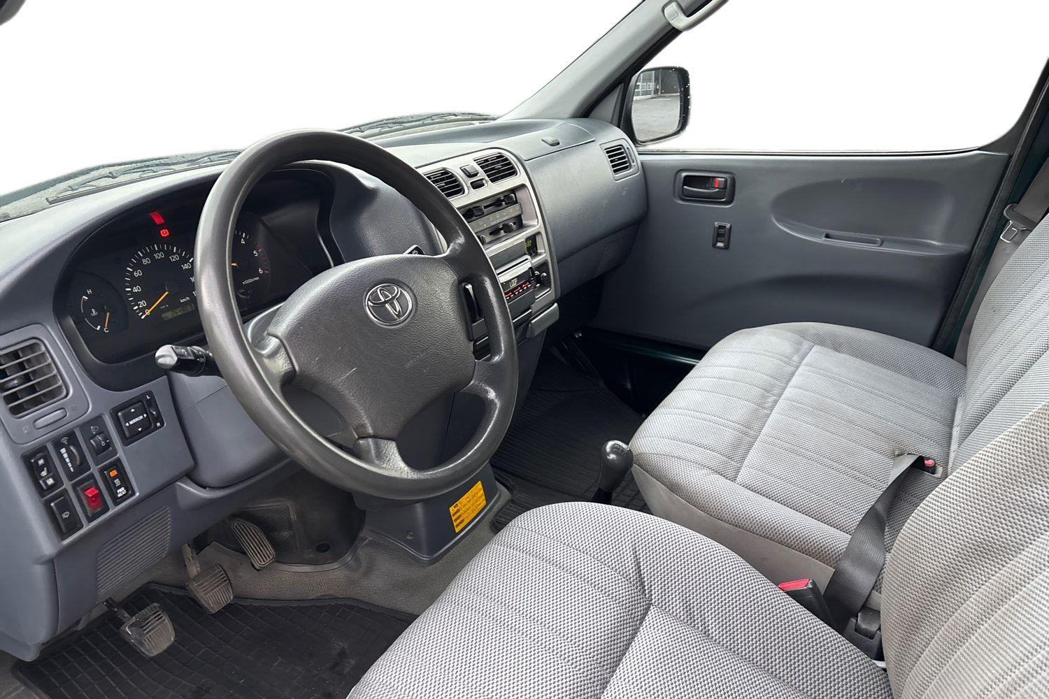 Toyota Hiace vaihtoauto